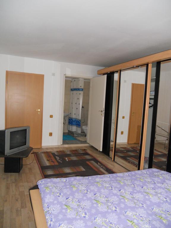 Hotel Cuibul Salamandrelor Sarmizegetusa Zewnętrze zdjęcie
