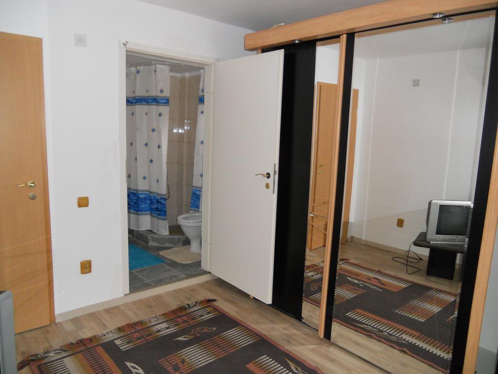 Hotel Cuibul Salamandrelor Sarmizegetusa Zewnętrze zdjęcie